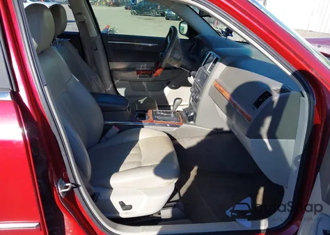 2009 Chrysler 300C Hemi from USA, damaged, VIN 2C3LA63TX9H572015